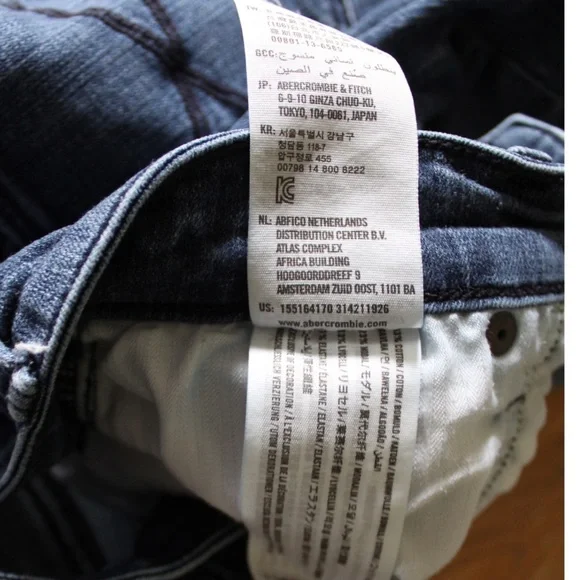 A&F High Rise Cropped Flare Raw Hem Jeans 8 29 Preowned - Picture 9 of 9